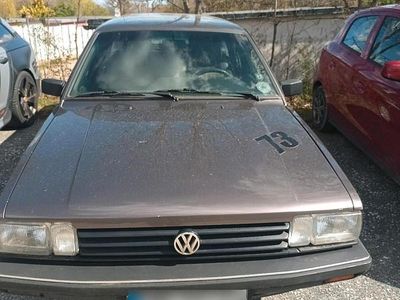 Gebraucht VW Passat 90 PS (66 kW) 1986 Grau Kombi