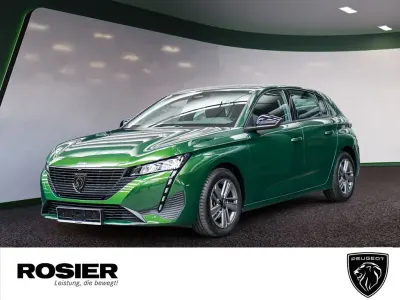Gebraucht Peugeot 308 Active 131 PS (96 kW) 2024 Grün Limousine