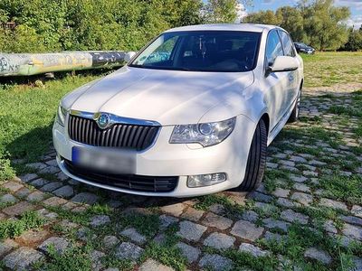 Gebraucht Skoda Superb 170 PS (125 kW) 2008 Weiß Limousine