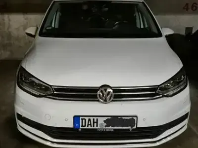 Gebraucht VW Touran Highline 190 PS (139 kW) 2018 Weiß Van / Kleinbus