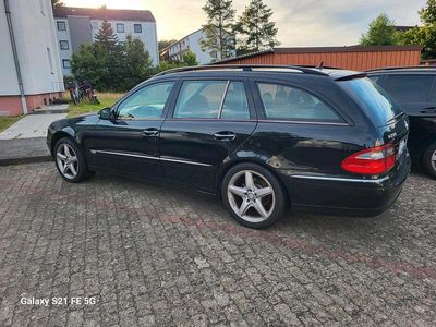 Mercedes E280