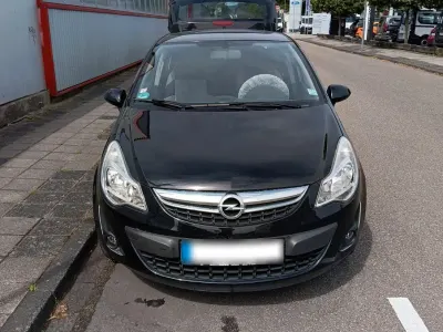 Gebraucht Opel Corsa 51 PS (37 kW) 2011 Schwarz Kleinwagen