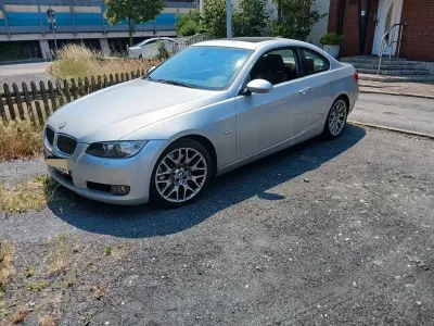 Gebraucht BMW 325 Sport Line 218 PS (160 kW) 2006 Schwarz Coupé