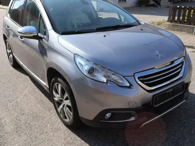 Gebraucht Peugeot 2008 120 PS (88 kW) 2016 Silber SUV