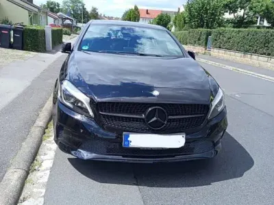 Gebraucht Mercedes 200 136 PS (100 kW) 2016 Schwarz Limousine