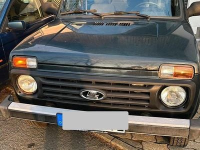 Gebraucht Lada Taiga 83 PS (61 kW) 2016 Grün SUV