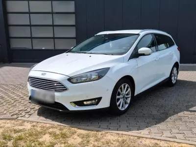 Używany Ford Focus 120 KM (88 kW) 2015 Biały Kombi