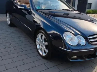 Gebraucht Mercedes CLK320 Avantgarde 224 PS (164 kW) 2006 Blau Cabrio