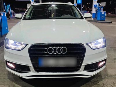 Gebraucht Audi A4 S-Line 150 PS (110 kW) 2015 Weiß Kombi