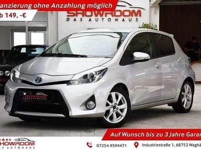 Usata Toyota Yaris Hybrid Club 75 CV (55 kW) 2013 Argento Utilitaria