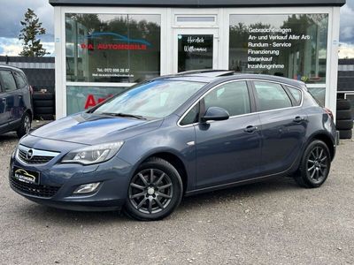 gebraucht Opel Astra Lim. 5-trg. Sport°Xenon°Navi°SHZ°S-Dach°