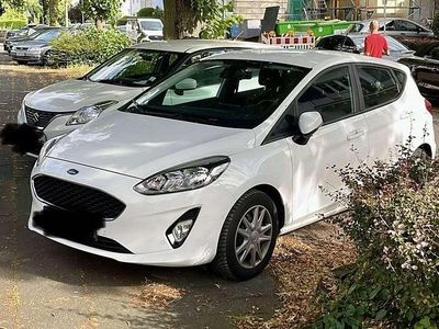 Gebraucht Ford Fiesta Cool & Connect 86 PS (63 kW) 2019 Weiß Kleinwagen