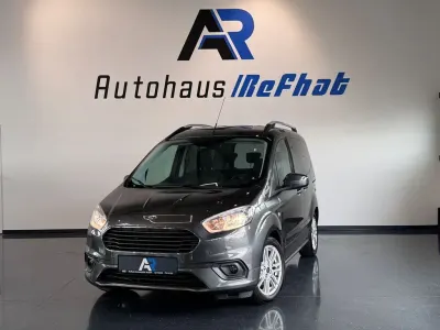 Gebraucht Ford Tourneo Courier Titanium 101 PS (74 kW) 2019 Grau Van / Kleinbus