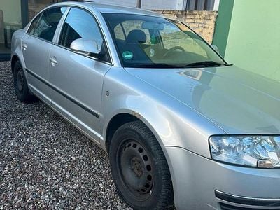 Grau Gebraucht 2007 Skoda Superb Limousine | 1.899 € (Fairer Preis)