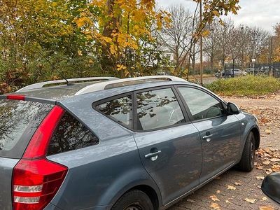 Gebraucht Kia Ceed 109 PS (80 kW) 2009 Blau Kleinwagen