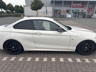 BMW M235