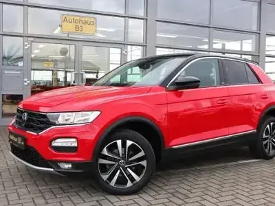 Usata VW T-Roc United 116 CV (85 kW) 2020 Rosso SUV