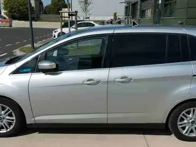 Gebraucht Ford Grand C-Max Titanium 101 PS (74 kW) 2013 Silber Van / Kleinbus