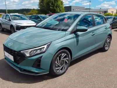 Neu Hyundai i20 Trend 90 PS (66 kW) 2026 Mangrove green Kleinwagen