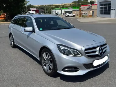 Gebraucht Mercedes E220 Avantgarde 170 PS (125 kW) 2015 Grau Kombi