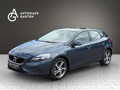 Gebraucht Volvo V40 Kinetic 147 PS (108 kW) 2018 Blau Limousine