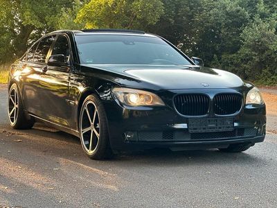 BMW 730