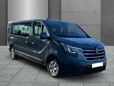 Neu Renault Trafic Equilibre 2025 Grau Van / Kleinbus