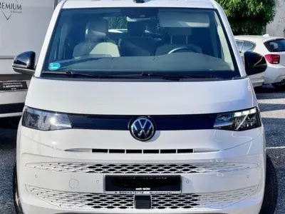 Gebraucht VW Multivan 150 PS (110 kW) 2024 Weiß Van / Kleinbus