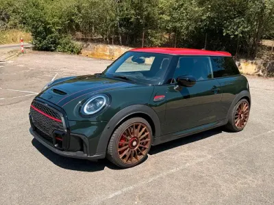 Gebraucht Mini John Cooper Works 231 PS (169 kW) 2021 Grün Kleinwagen