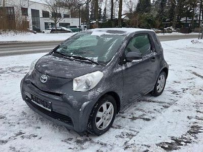 Grau Gebraucht 2010 Toyota iQ Kleinwagen | 3.950 € (Fairer Preis)
