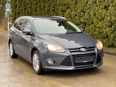 gebraucht Ford Focus Turnier Titanium* NAVI *Automatik* Rückfah