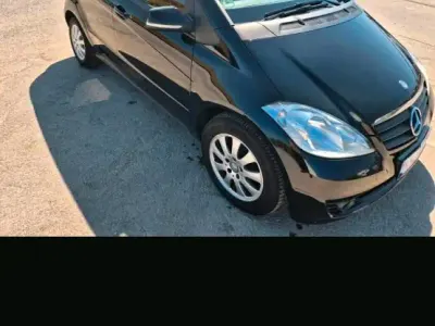 Gebraucht Mercedes A160 95 PS (69 kW) 2011 Schwarz Kleinwagen