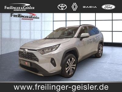 Silver (metallic) Gebraucht 2024 Toyota RAV4 Hybrid Team SUV | 36.400 € (Superpreis)
