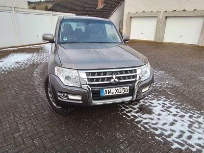 Gebraucht Mitsubishi Pajero Top 190 PS (139 kW) 2017 Braun SUV