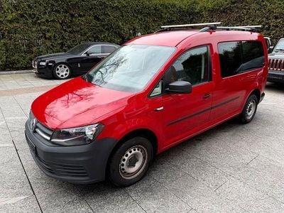 Gebraucht VW Caddy Maxi 102 PS (75 kW) 2020 Rot Van / Kleinbus