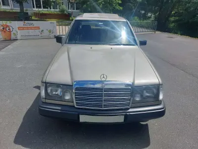 Gebraucht Mercedes E260 160 PS (117 kW) 1988 Limousine