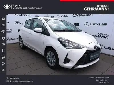 Gebraucht Toyota Yaris Connect Style 111 PS (81 kW) 2020 Schneeweiß