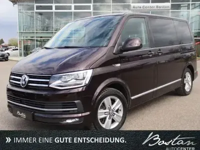 Gebraucht VW Multivan Generation Six 143 PS (105 kW) 2017 Violett Van / Kleinbus