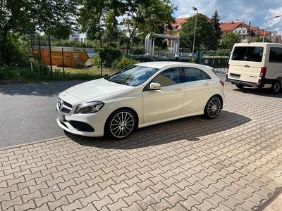 Gebraucht Mercedes A200 Edition 136 PS (100 kW) 2017 Weiß Kleinwagen