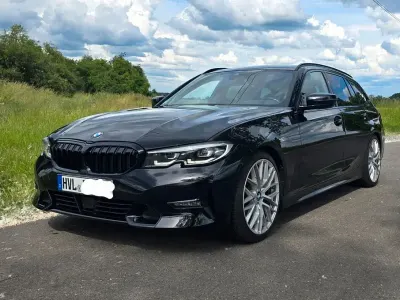 Gebraucht BMW 320 Performance 190 PS (139 kW) 2020 Schwarz Kombi