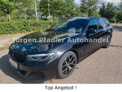 Gebraucht BMW 520 M Sport 201 PS (147 kW) 2023 Schwarz Kombi