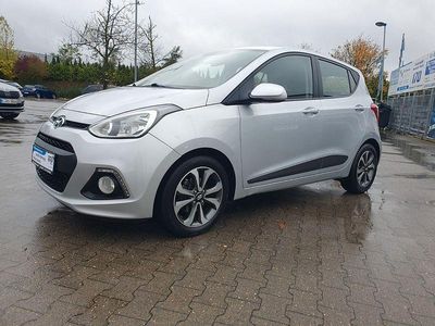 Silber Gebraucht 2015 Hyundai i10 Style Kleinwagen | 9.499 € (Fairer Preis)