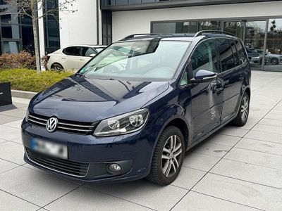 Gebraucht VW Touran Comfortline 77 PS (56 kW) 2011 Blau Van / Kleinbus