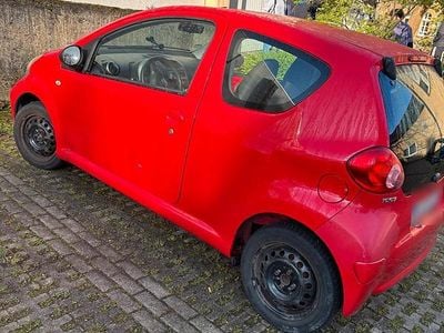 Usata Toyota Aygo 60 CV (44 kW) 2007 Rosso Utilitaria