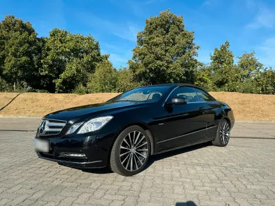 Gebraucht Mercedes E250 Elegance 204 PS (150 kW) 2012 Schwarz Cabrio