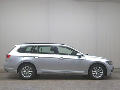 Usata VW Passat Business 150 CV (110 kW) 2022 Argento Station wagon