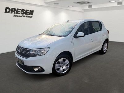 Weiss Gebraucht 2018 Dacia Sandero Basis Limousine | 8.990 € (Fairer Preis)