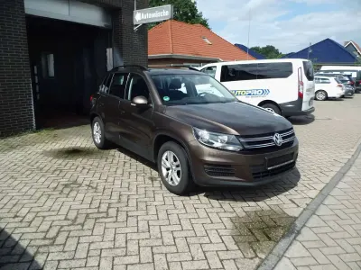 Gebraucht VW Tiguan Trendline 122 PS (89 kW) 2014 Toffeebraun metallic SUV