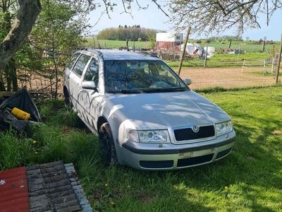 gebraucht Skoda Octavia 1U 2.0 Benzin 4x4 Allrad, Vollausstattung