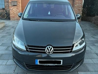 Gebraucht VW Sharan 140 PS (102 kW) 2012 Grau Van / Kleinbus